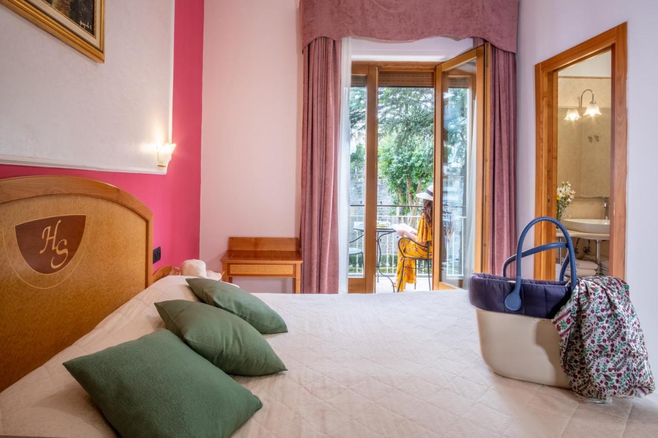 Double or Twin Room Balcony