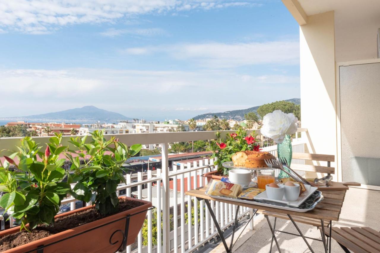 Double or Twin Room Sea View
