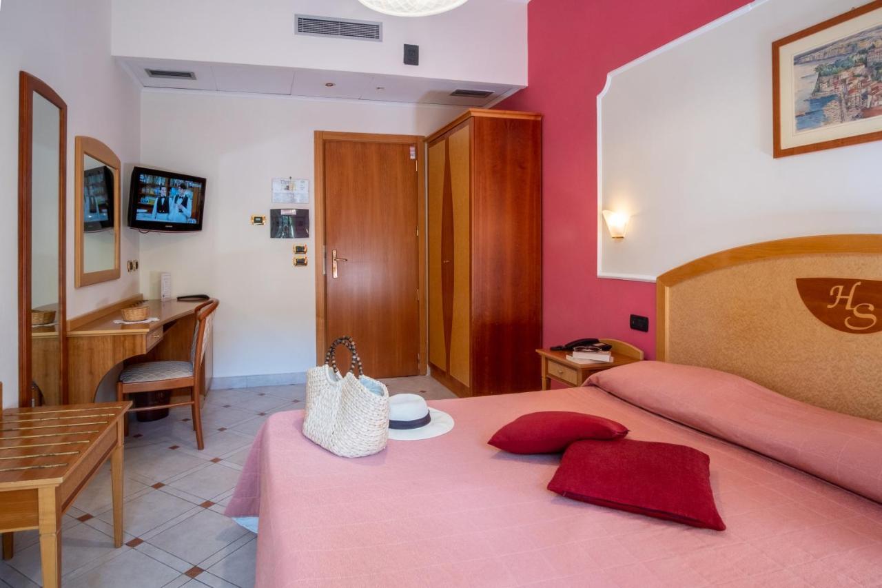 Double or Twin Room Balcony