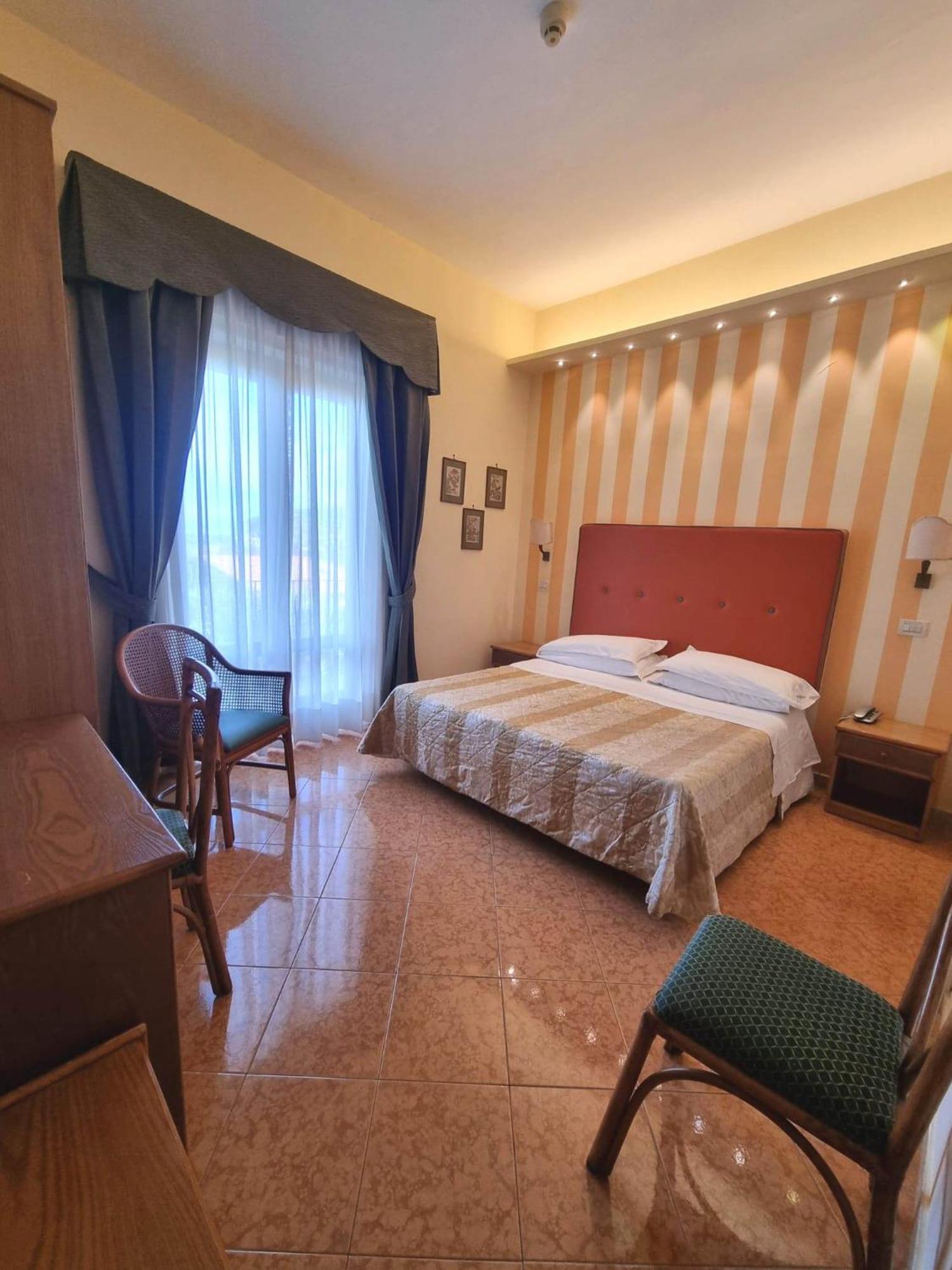Double or Twin Room Garden View