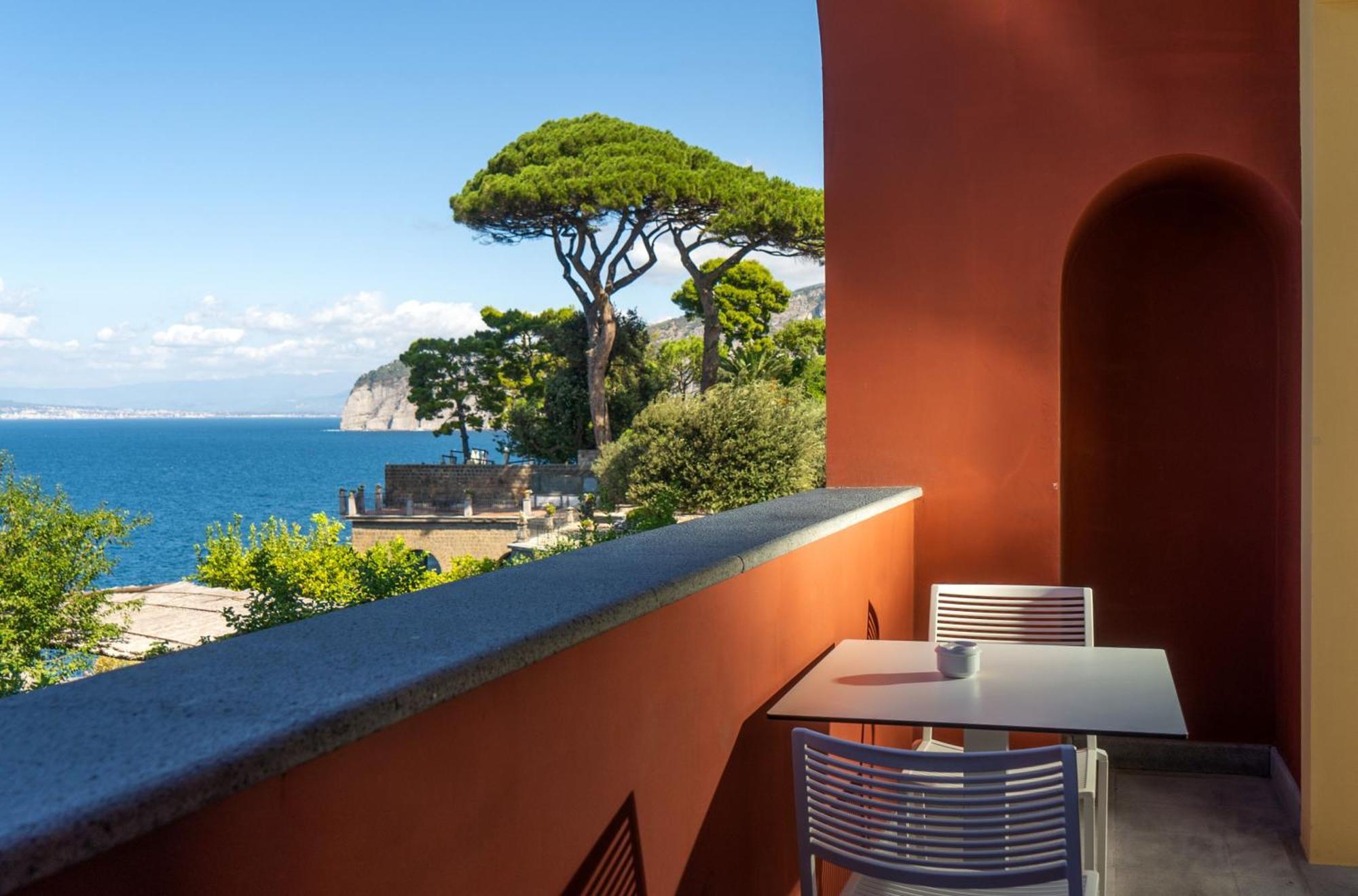 Superior Deluxe Sea View