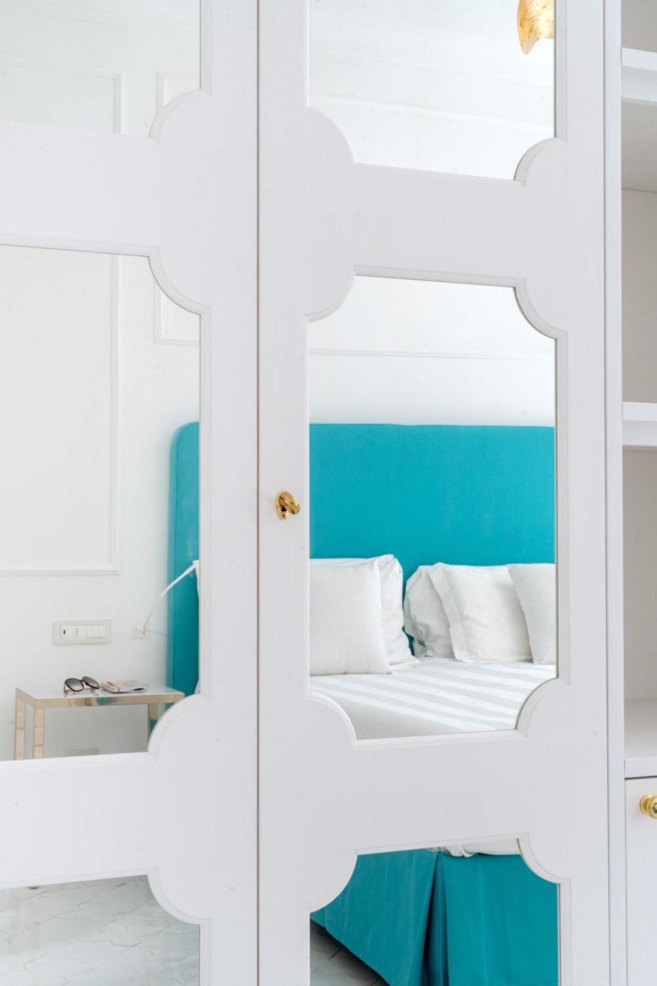Deluxe Double or Twin Room Sea View