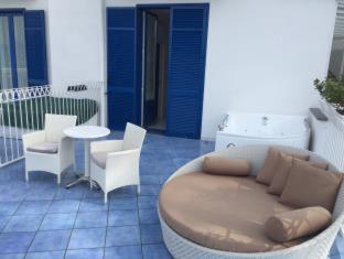 King Room Spa Bath