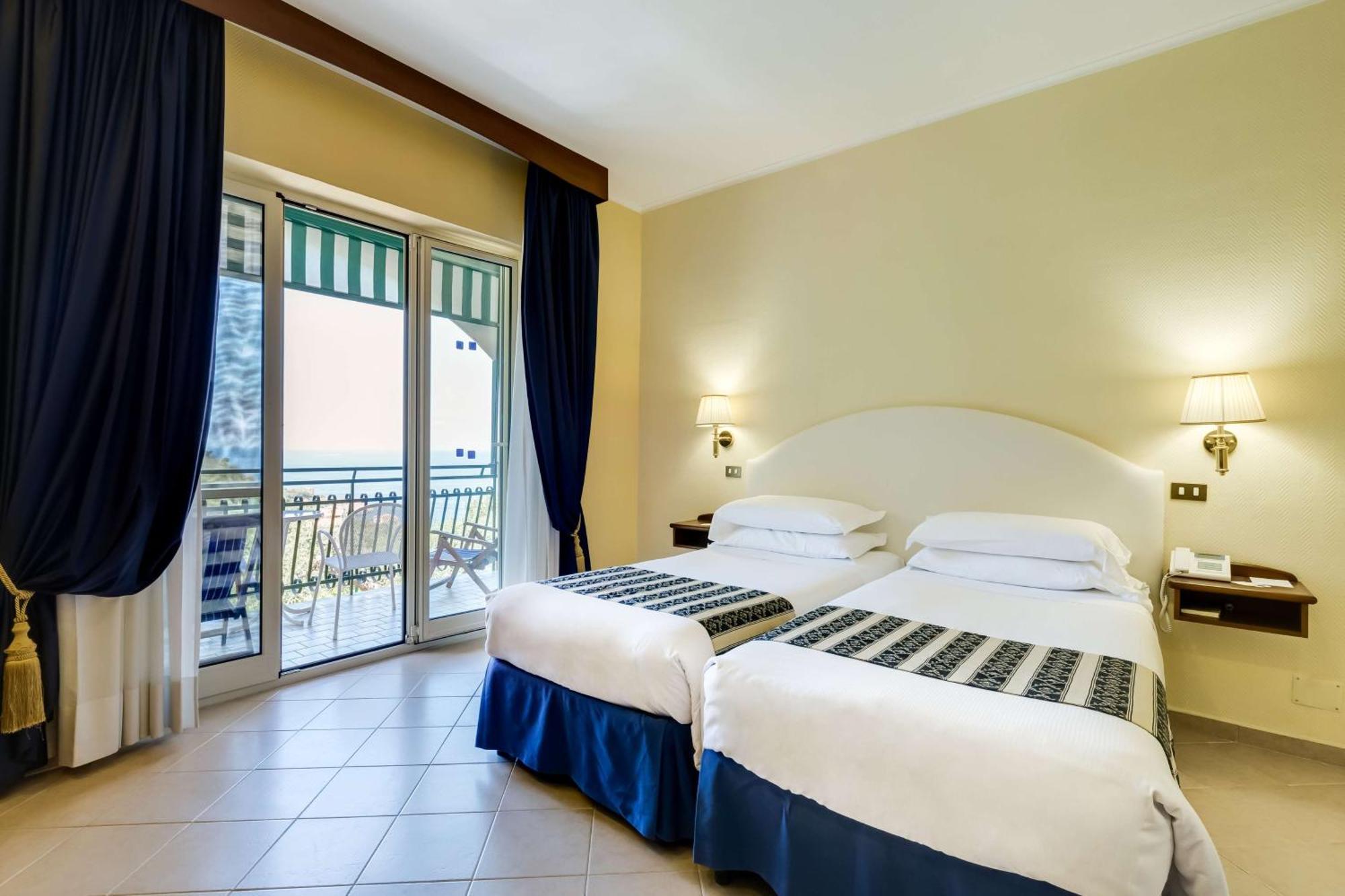 Classic Room Balcony Sea View