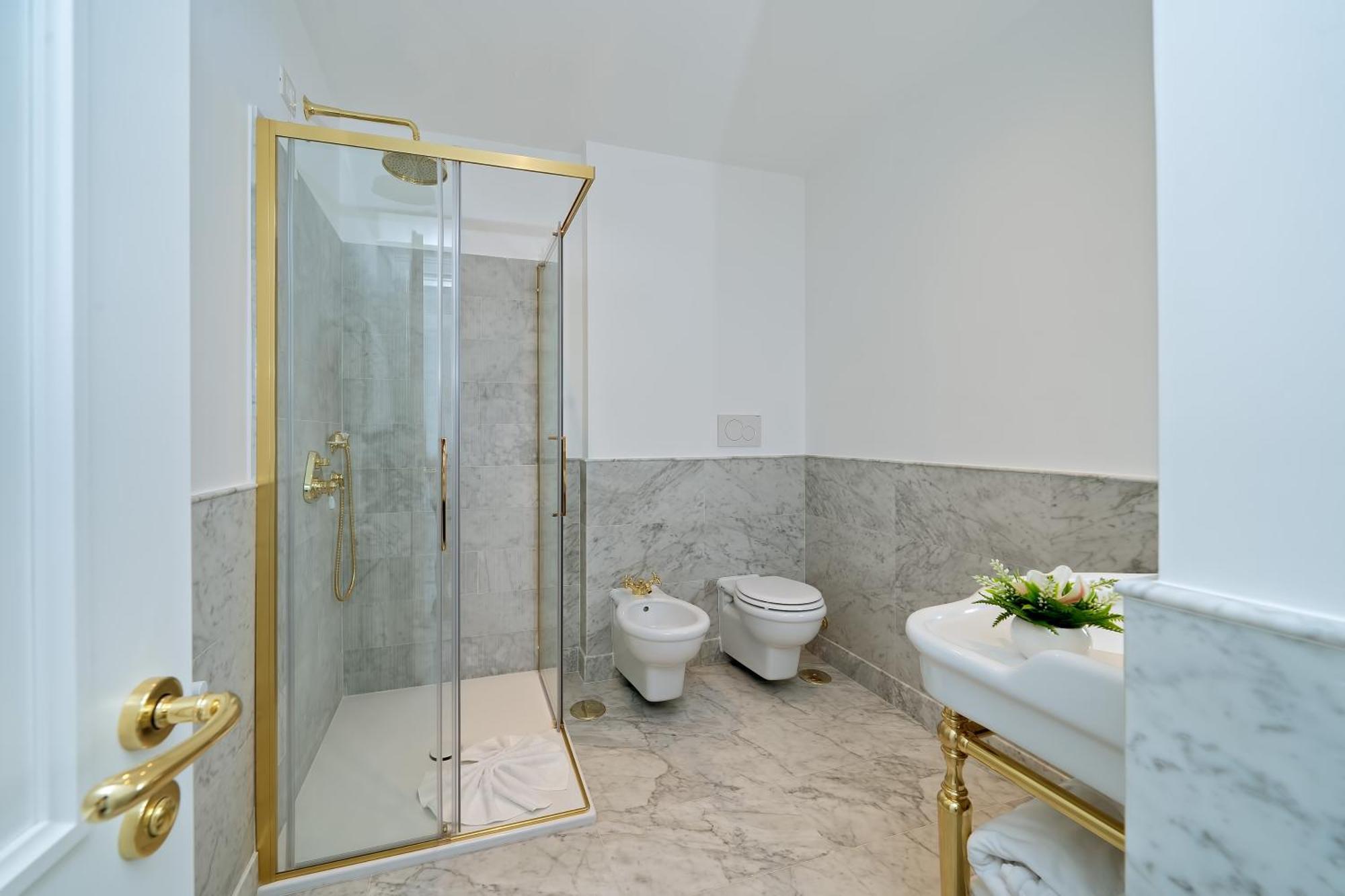 Deluxe Double or Twin Room Sea View