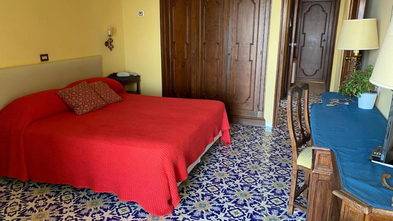 Double or Twin Room Balcony Sea View