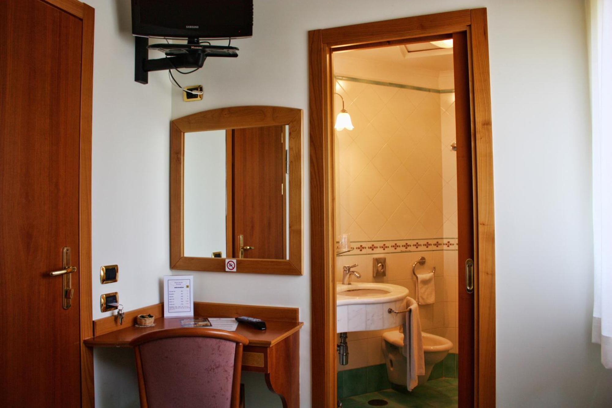 Single Room