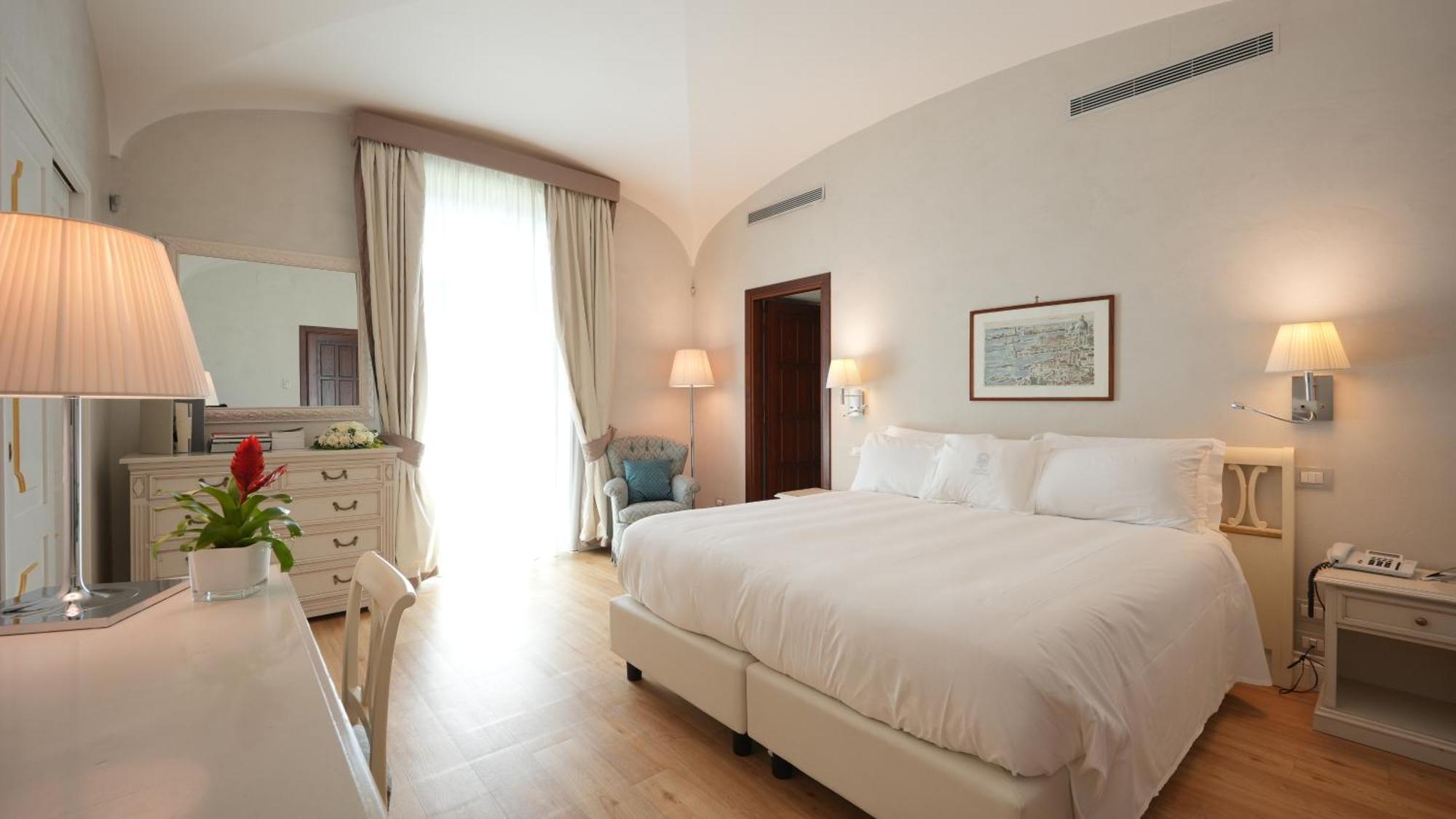 Classic Double Room,1705977308:JPEG
