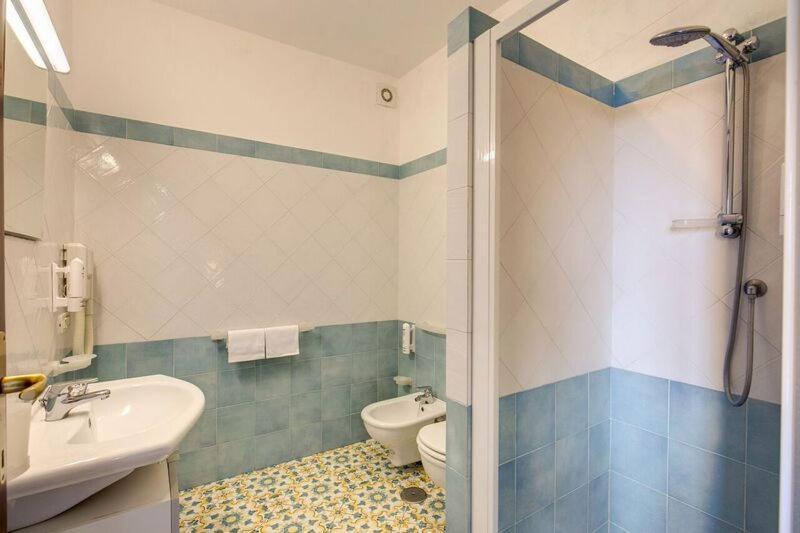 Large Double or Twin Room