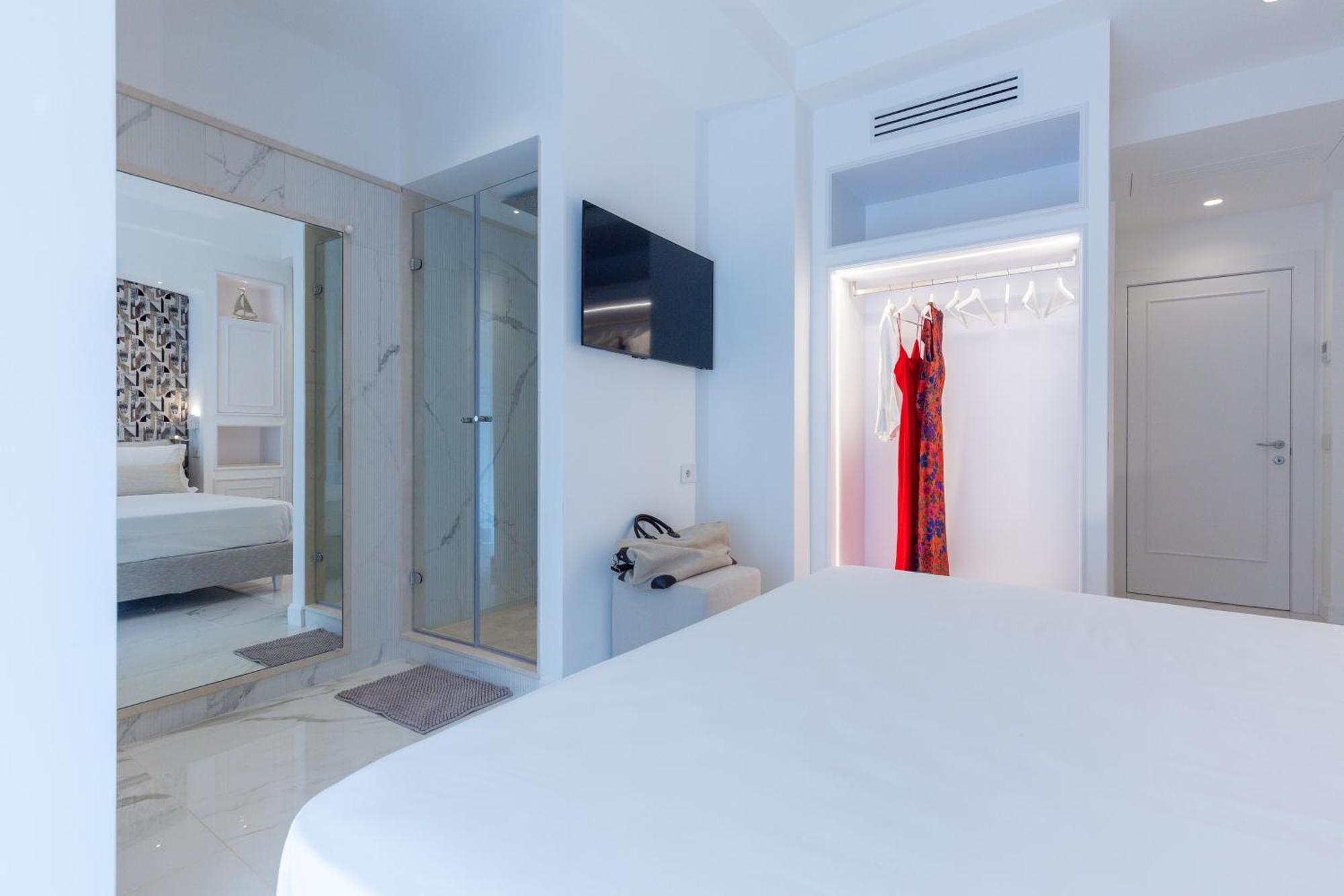 Two-Bedroom Deluxe Apartment Balcony