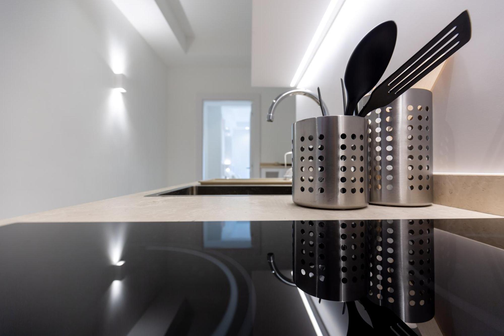 One-Bedroom Deluxe Apartment