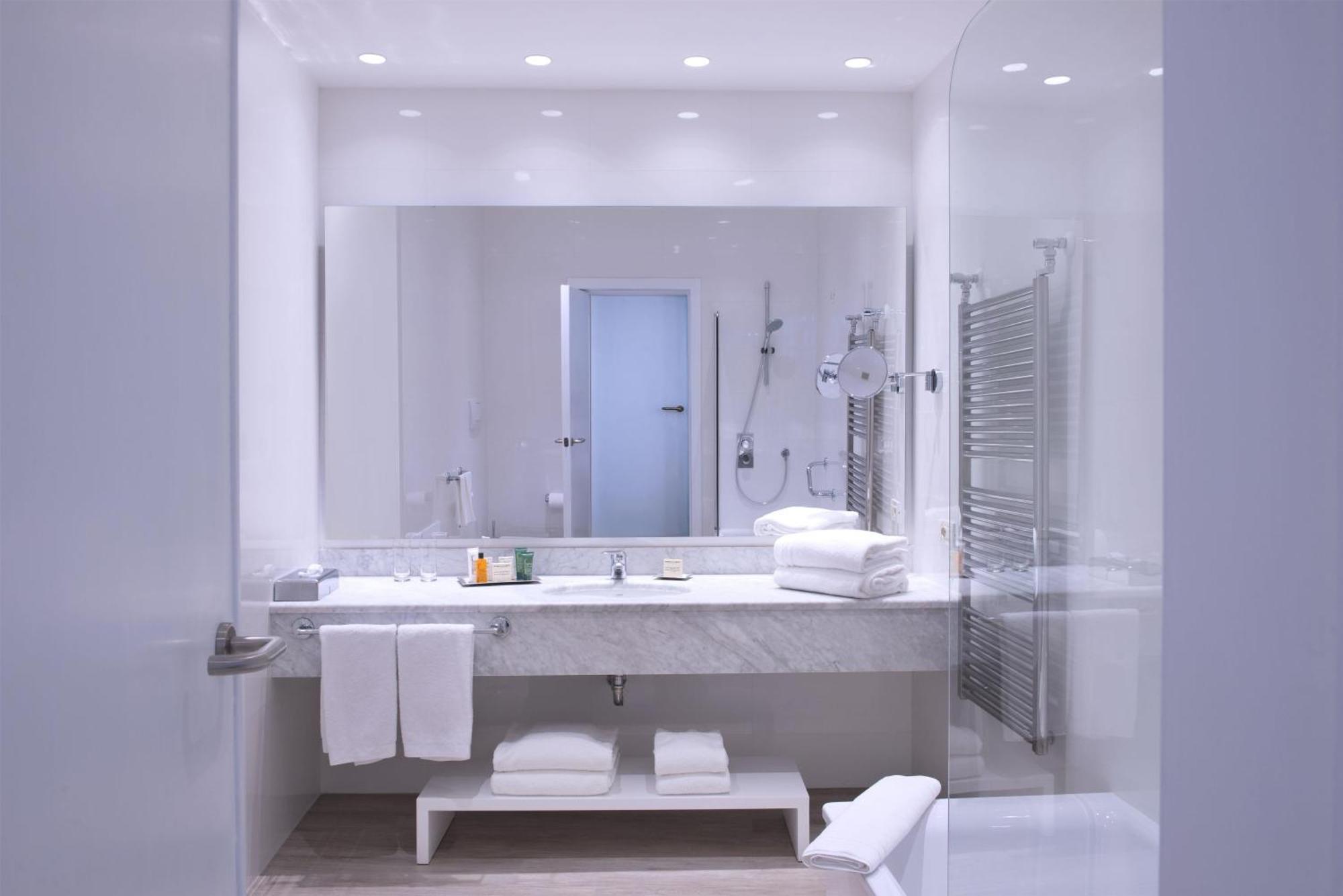 Superior Triple Room Sea View,1758290225:JPEG