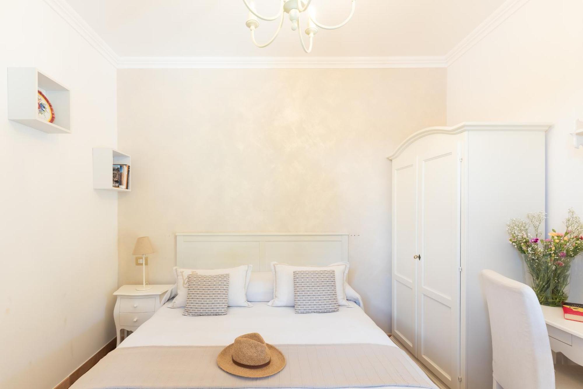Standard Double Room,1769929075:JPEG