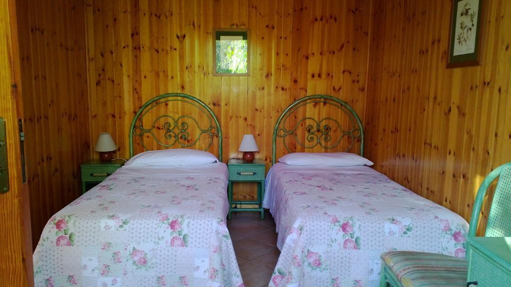 One-Bedroom Bungalow