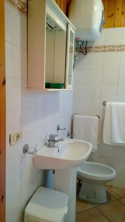 One-Bedroom Bungalow