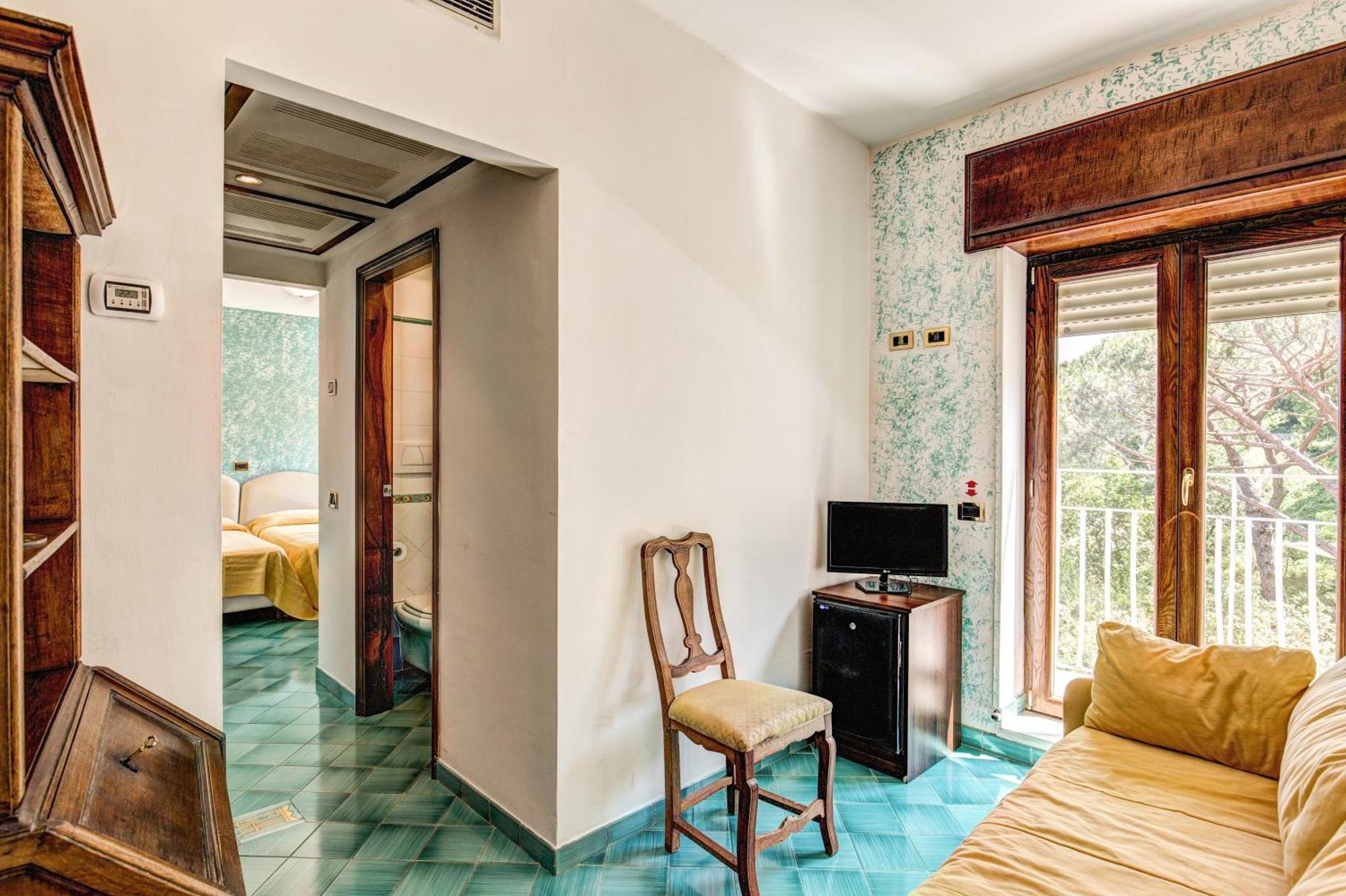 Double or Twin Room Balcony