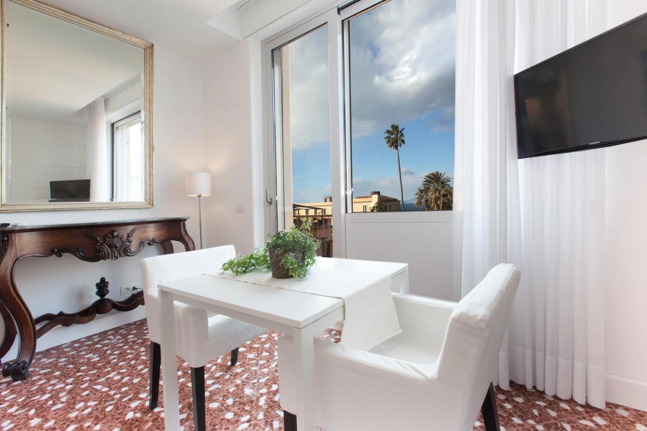 Deluxe Studio Balcony