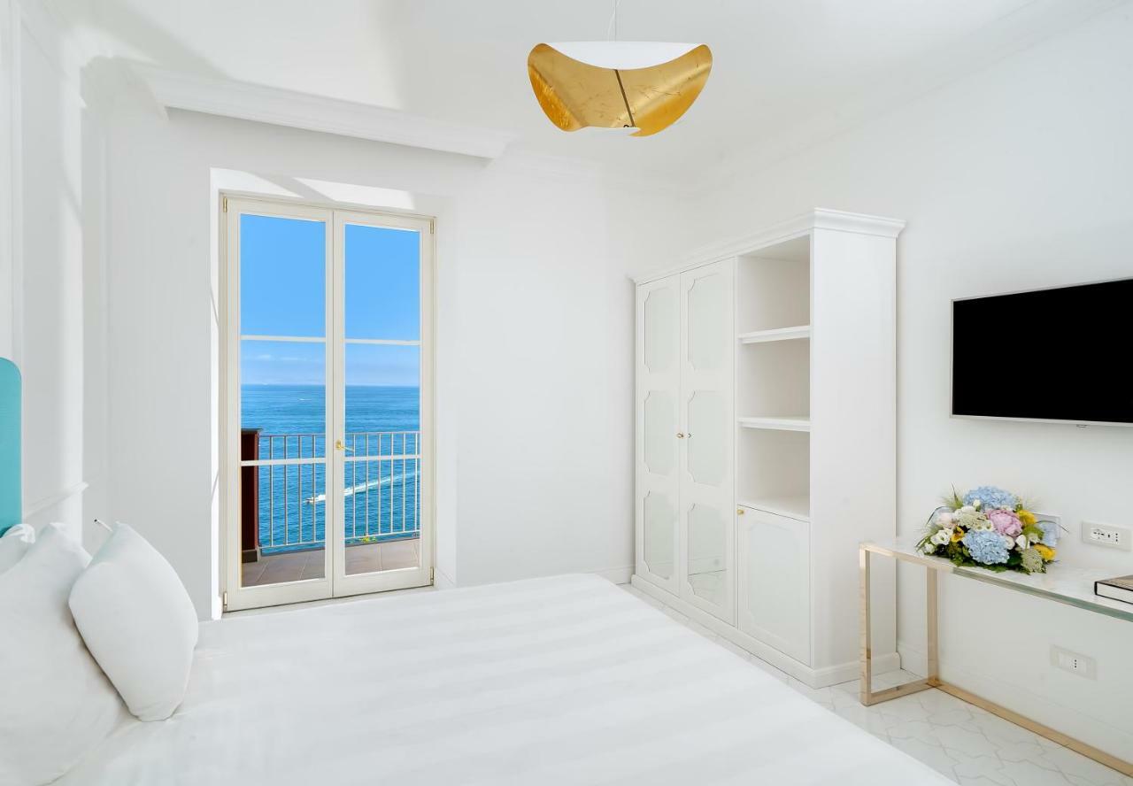 Deluxe Double or Twin Room Sea View