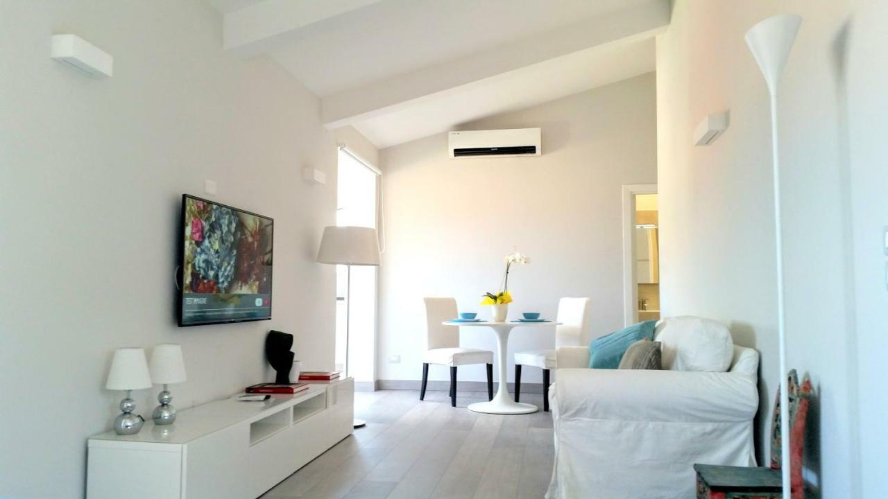 Deluxe Suite with Sea View,850694231:JPEG