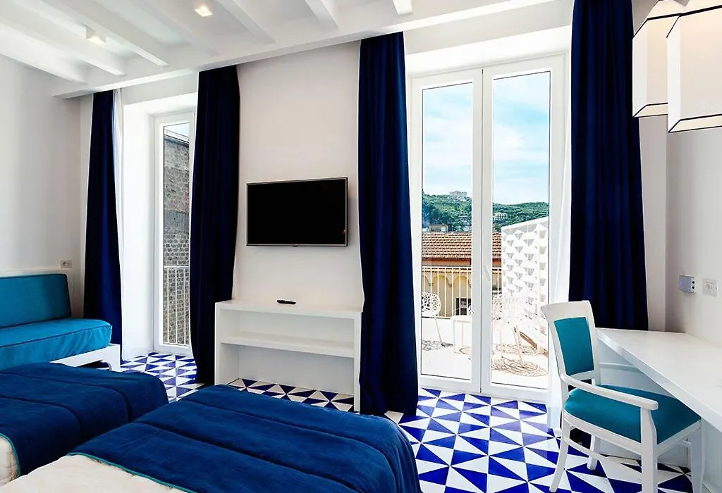 Maison Blu - Intimate Guesthouse-1