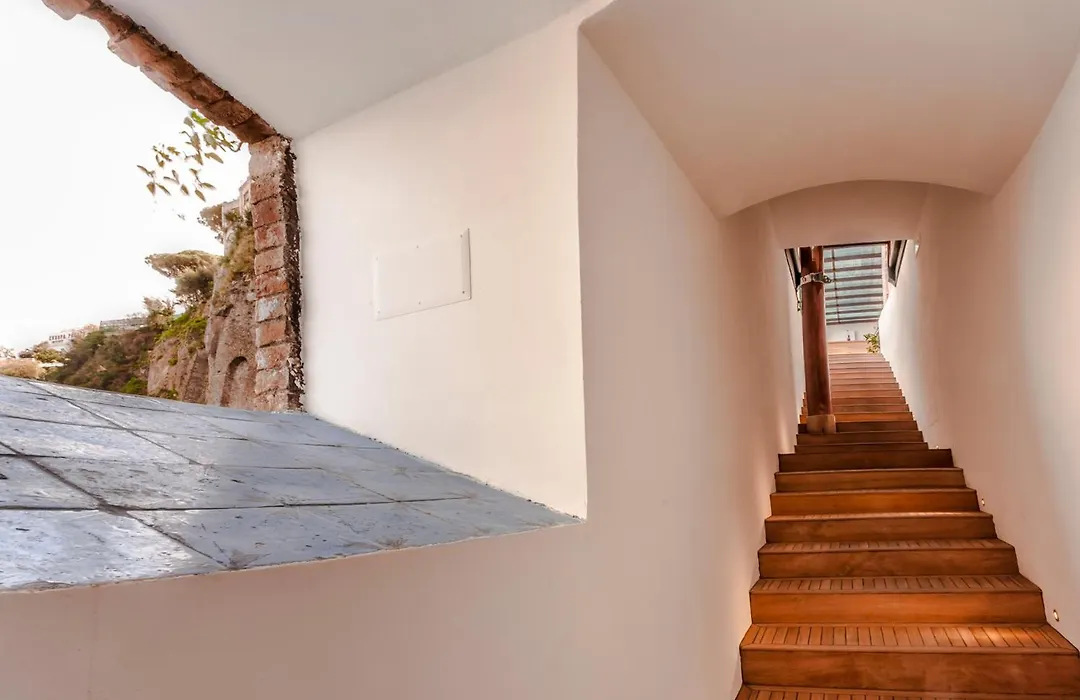 Yacht Club Capo Cervo Suites B&B-1