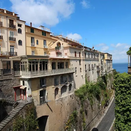 Piazza Tasso B&B Relais-2