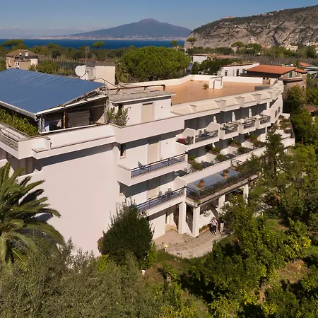 Hotel Alpha-2
