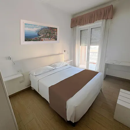 Hotel Linda-2