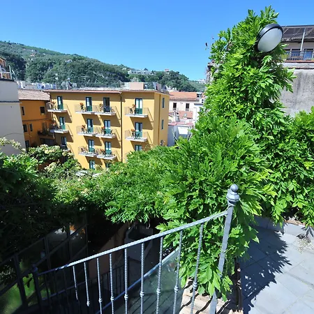 Hotel Rivoli Sorrento-3