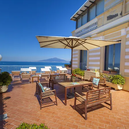 Villa La Terrazza Suites-2