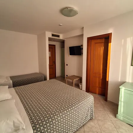 Hotel Dania-2
