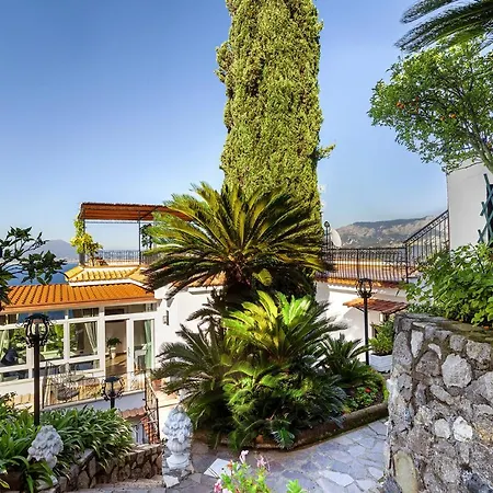 Amore Rentals - Villa Bianca-3