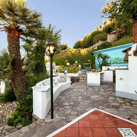 Amore Rentals - Villa Bianca-2